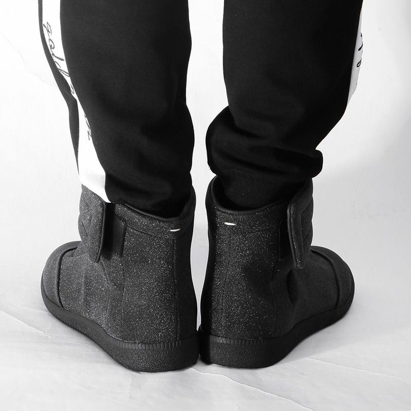 ma*s*n Ma*i*la black strass sneaker