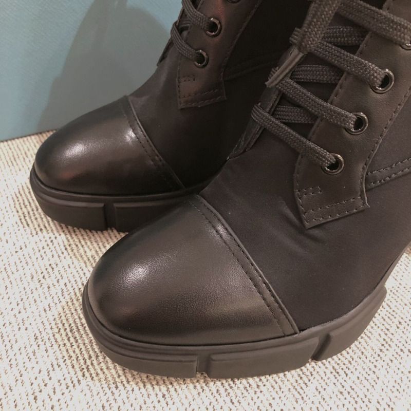Pra*a  black high boots