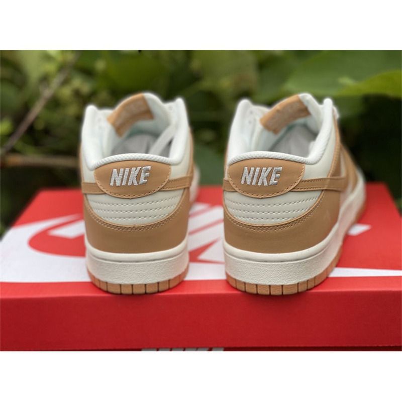 Nike Dunk Low WMNS "Harvest Moon" Sneaker
