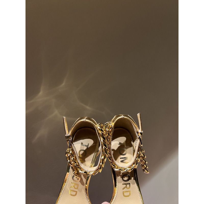 TOM FORD