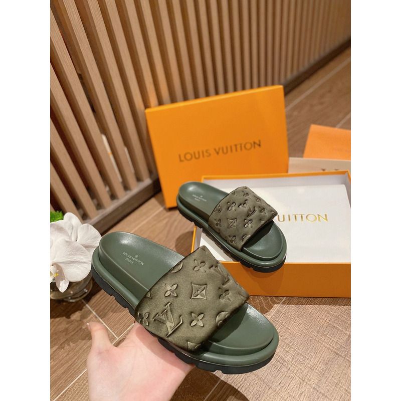 LV POOL PILLOW GREEN SLIDES