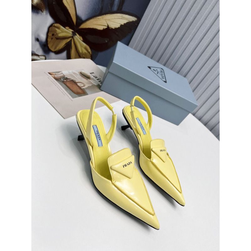 Pra*a pointed toe leather shoe black yellow