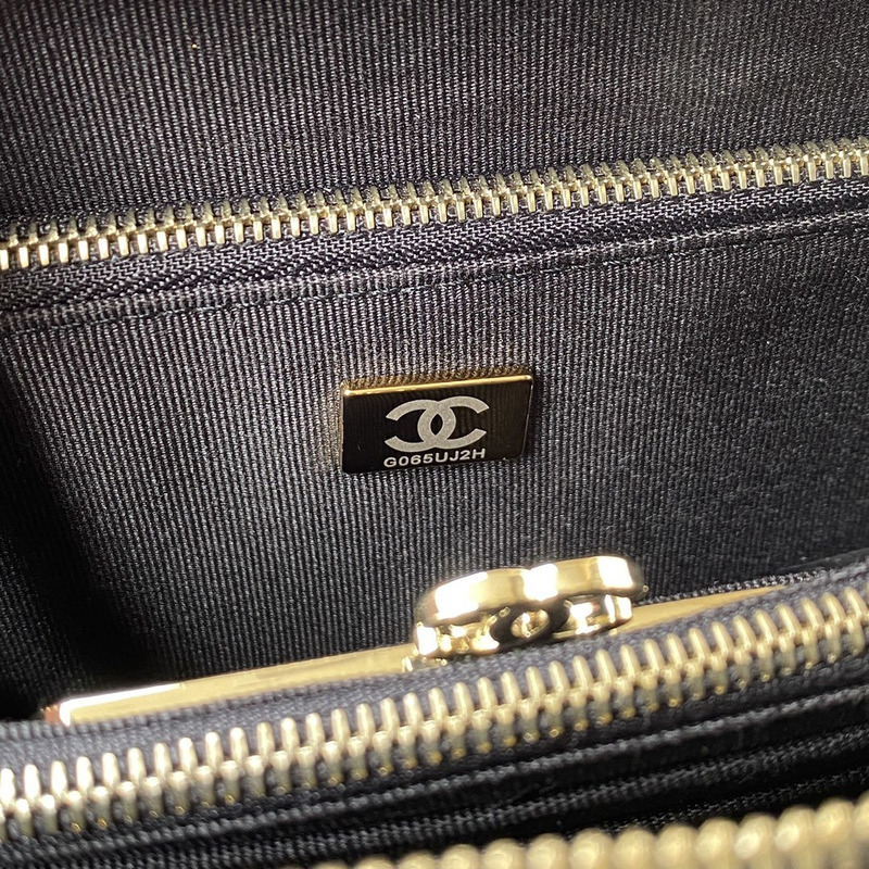 Ch*el ap2634 small vanity with chain bag black
