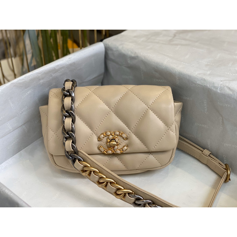 Ch*el 19 lamb skin metal golden buckle handbag flesh color