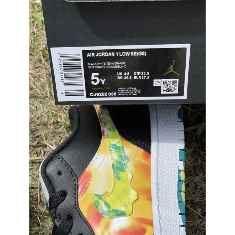 Air Jordan 1 Low SE Sneaker Black/White-Team Orange