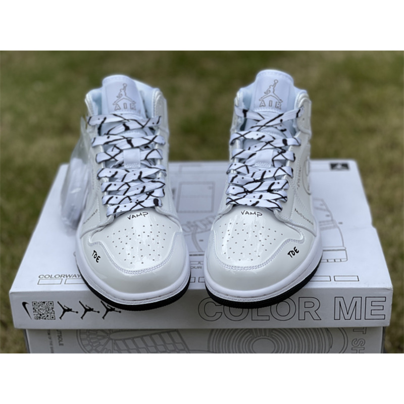 Air Jordan 1 Mid “Schematic” Sneaker White/Black