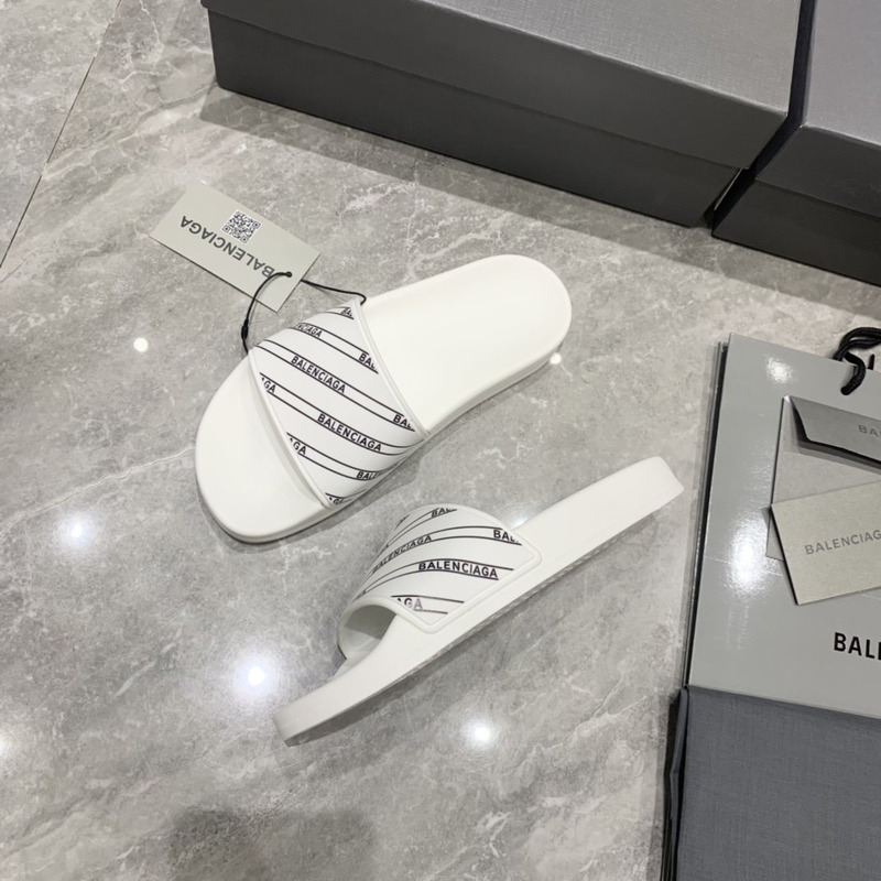 Ba*len*cia*ga logo pool slides in grain rubber