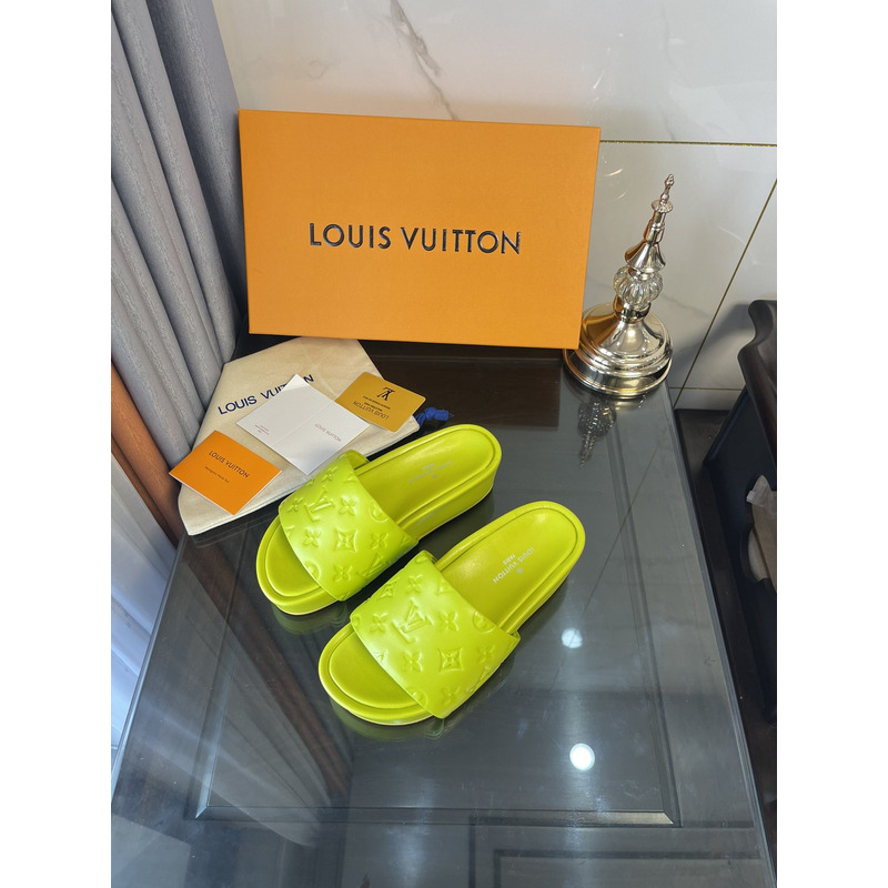 l**is V*t*n jumbo flatform mule yellow