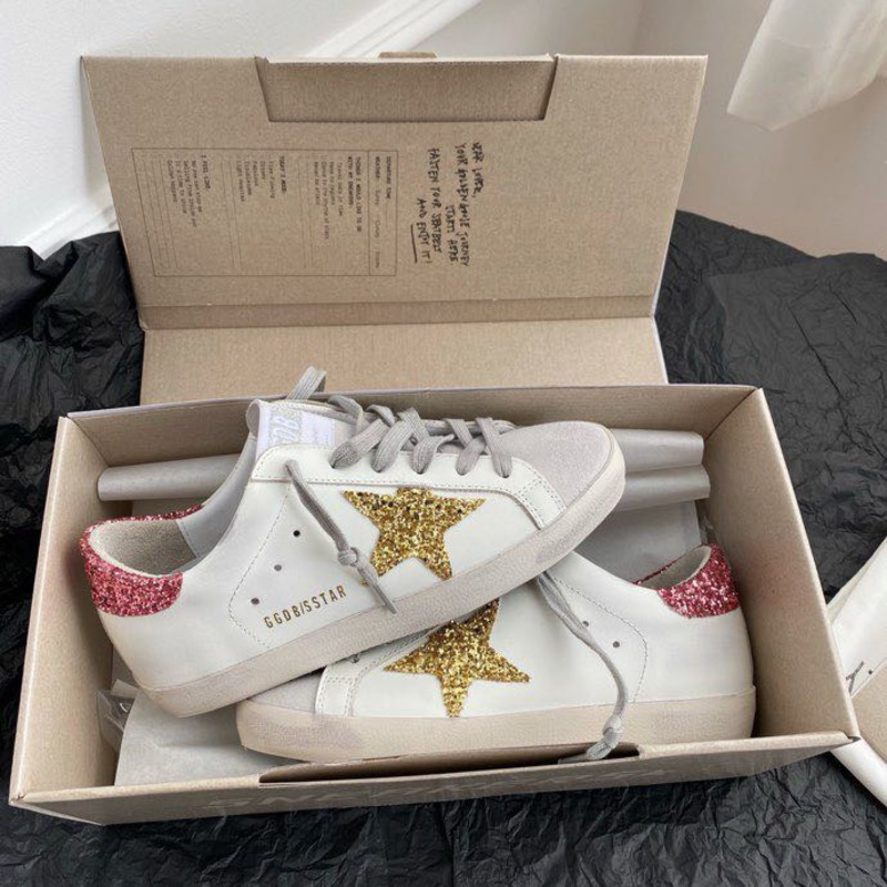golden goose men’s S*per-star sneakers with gold star