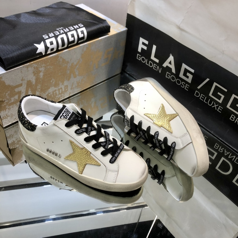 golden goose S*per-star sneakers with glitter and black heel tab