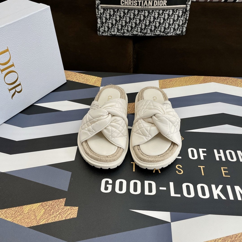 D*or dtwist-slipper leather with cannage motif white