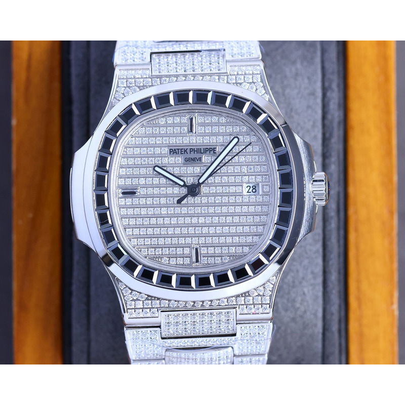 patek philippe nautilus 5719 black emerald Di*m*nds
