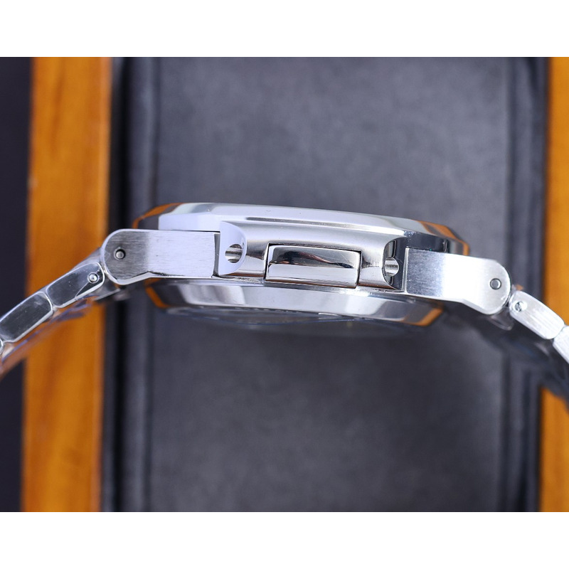 patek philippe nautilus 5711 white/blue emerald Di*m*nd