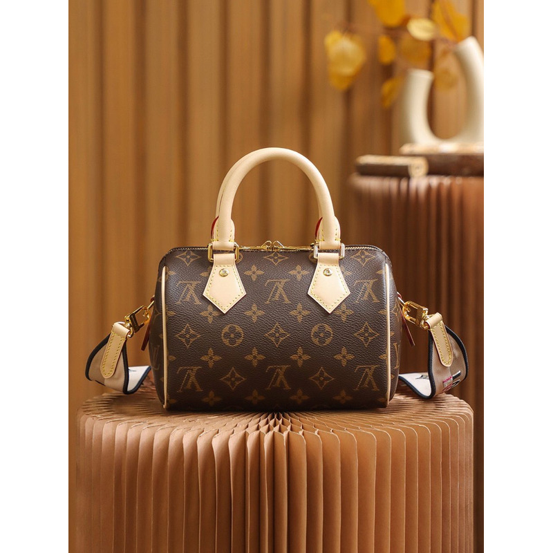 l**is V*t*n speedy handbag