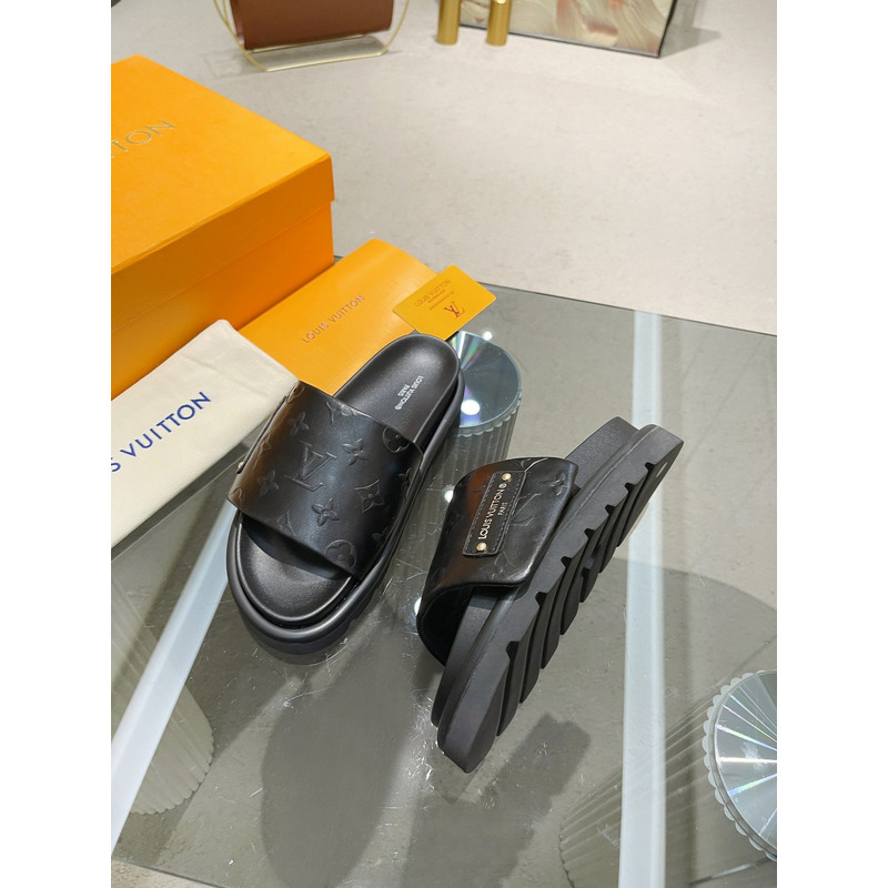 l**is V*t*n pool pillow flat comfort mules black
