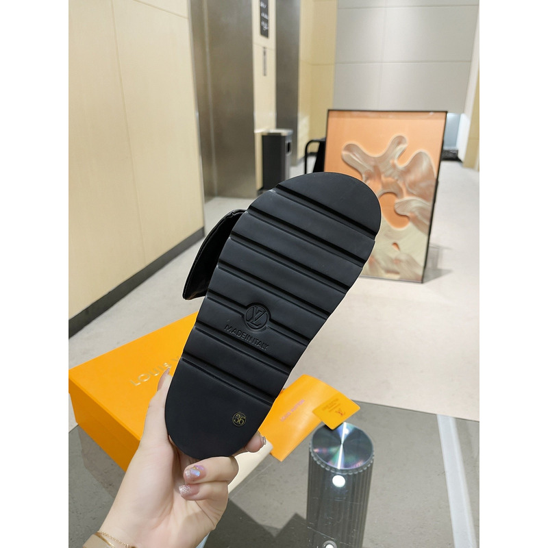 l**is V*t*n pool pillow flat comfort mules black