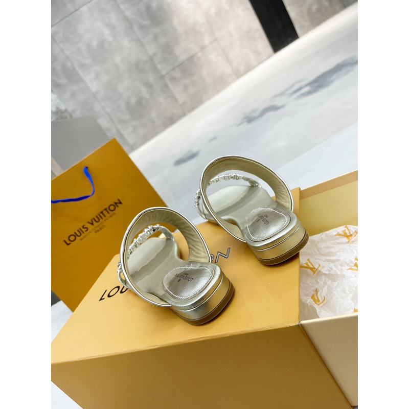 l**is V*t*n square toe flat slippers platinum