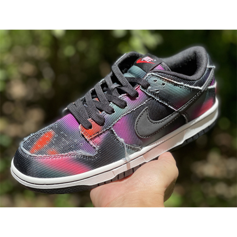 Nike Dunk Low “Graffiti”  DM0108-002