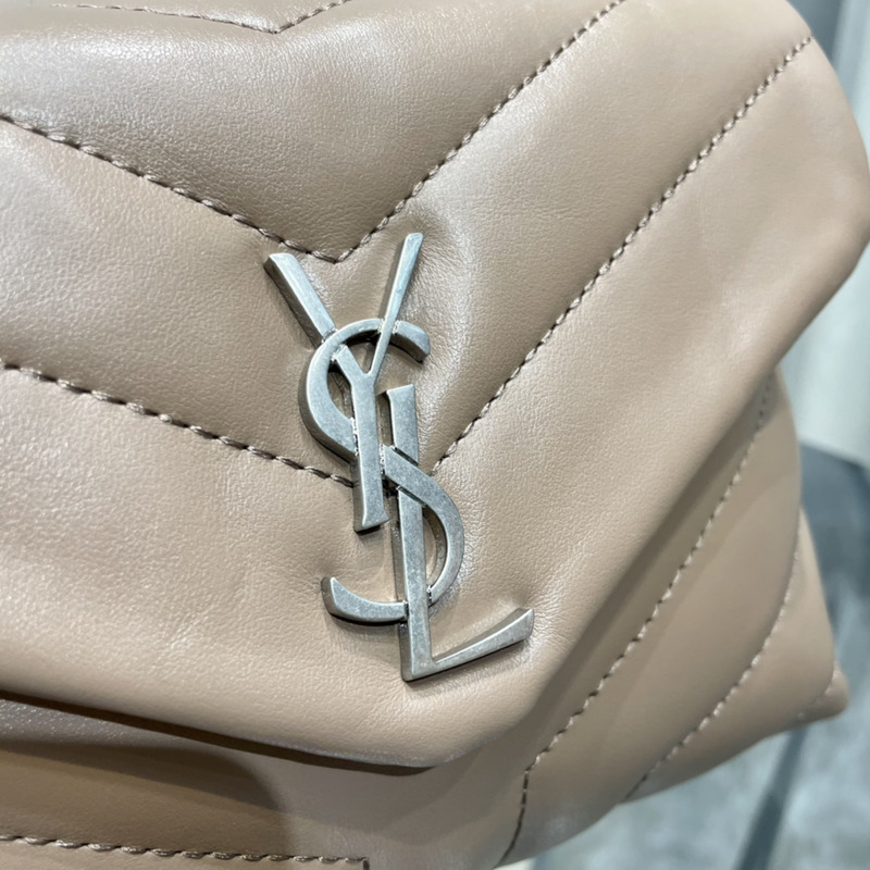 Saint Laurent  20×14×7cm