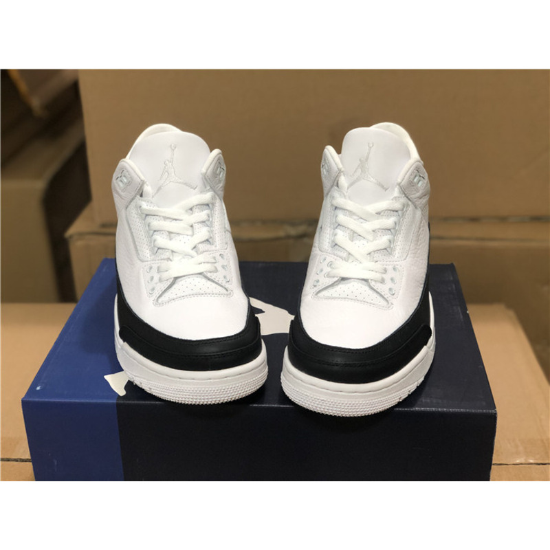 Jordan 3 Retro Fragment