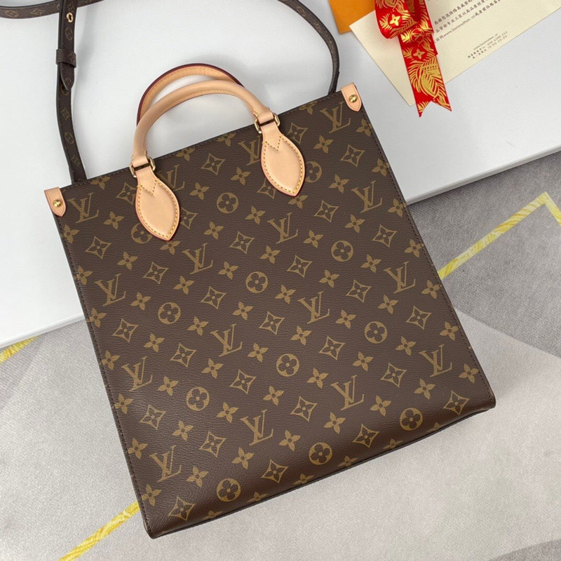 LV Sac Plat BB Bag 30 x 32 x 10cm