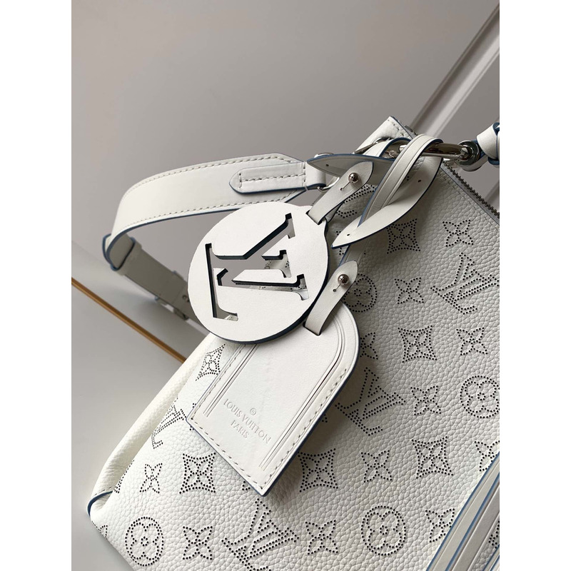 l**is V*t*n beaubourg hobo leather handbag  white m56073