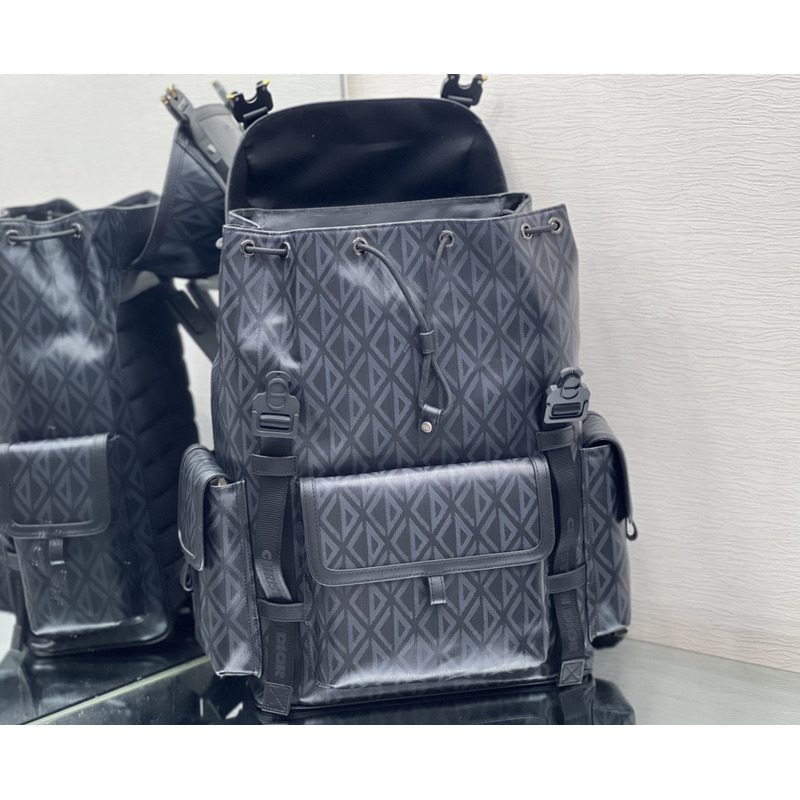 D*or hit the road backpack in black
