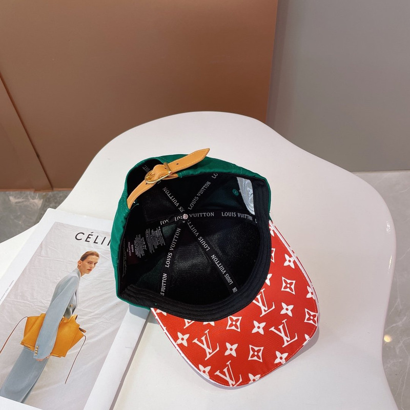 l**is V*t*n monogram print hat red green