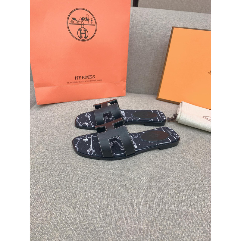H**mes oran flat sandals in black