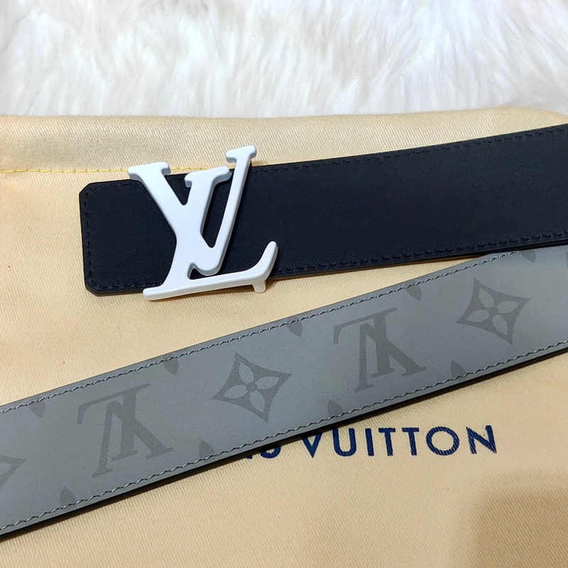 l**is V*t*n white lv lock leather belt grey