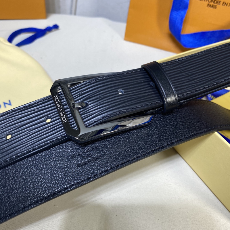 l**is V*t*n black stripe leather belt