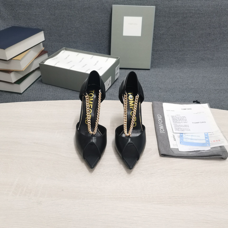 Tom Ford Wishbone Chain Peep-Toe Pumps in Black