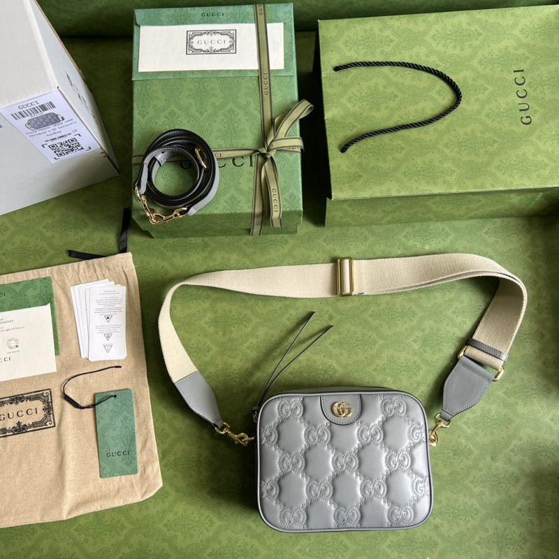 G*u*i matelassé leather shoulder bag grey leather