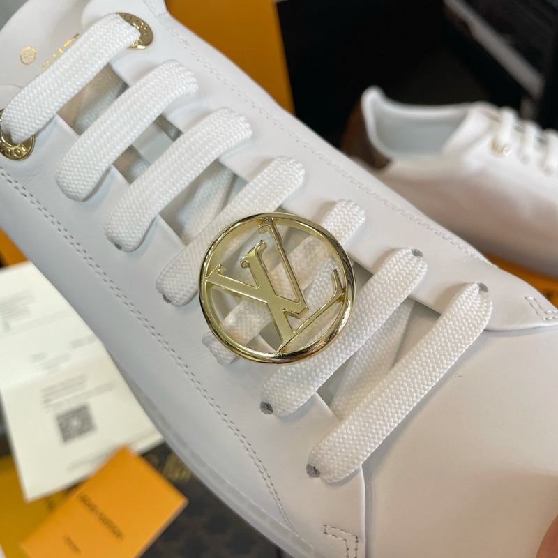 l**is V*t*n frontrow trainer white leather