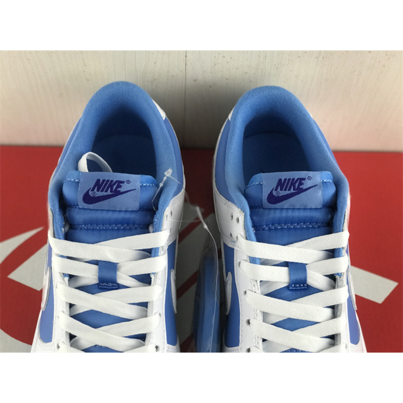 Nike Dunk Low Reverse UNC in Blue