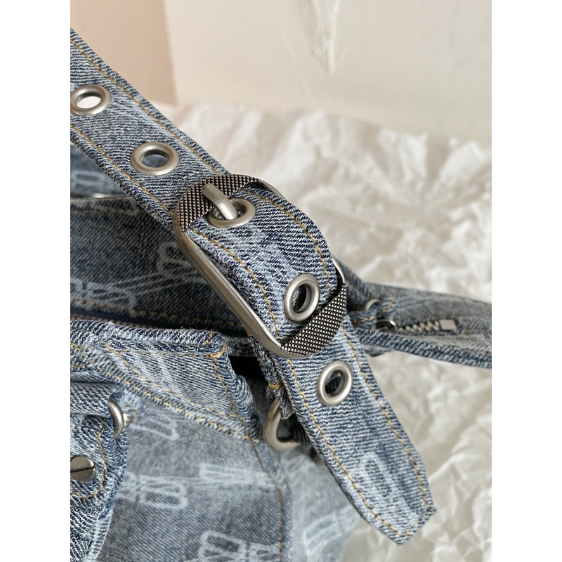 Ba*len*cia*ga neo cagole denim shoulder bag