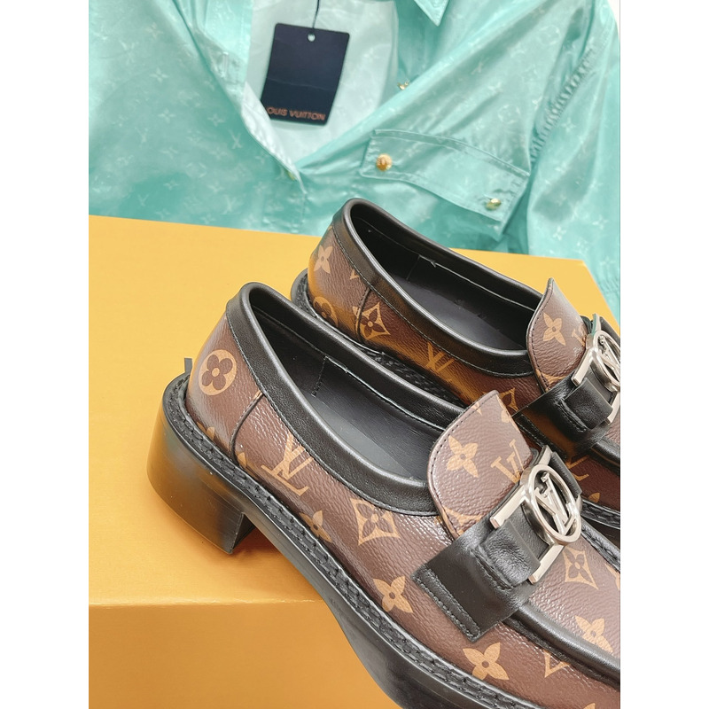 l**is V*t*n chess loafers monogram