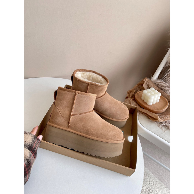 UGG Classic Mini Platformo Boot