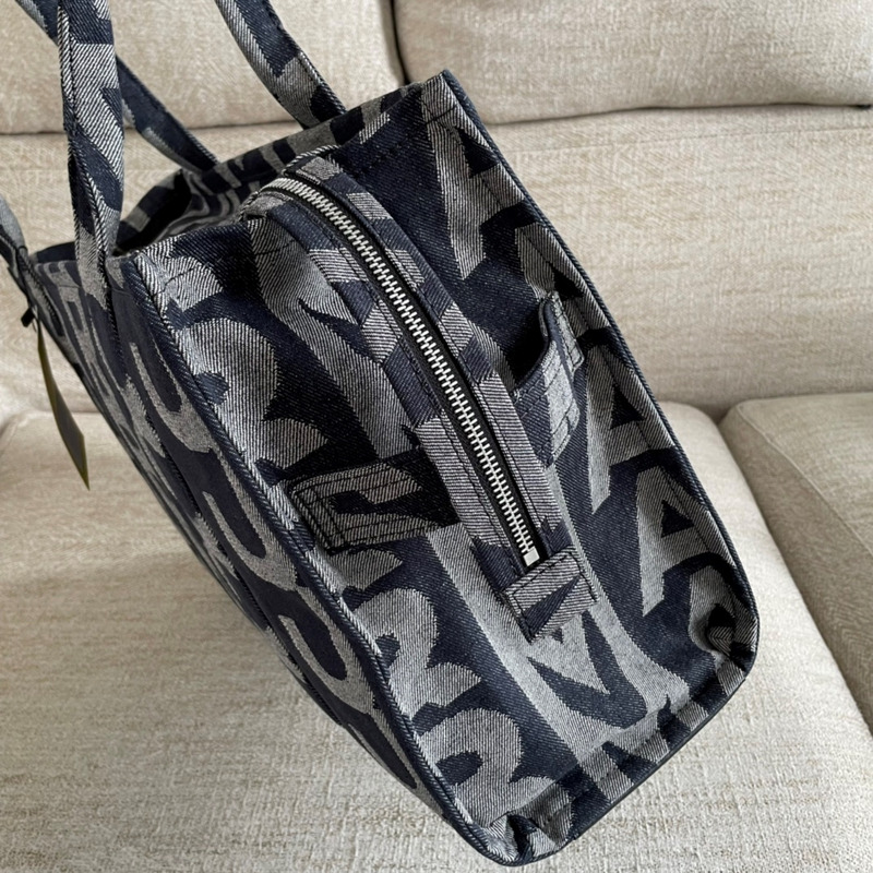 Marc Jacobs The Tote Large Canvas Black