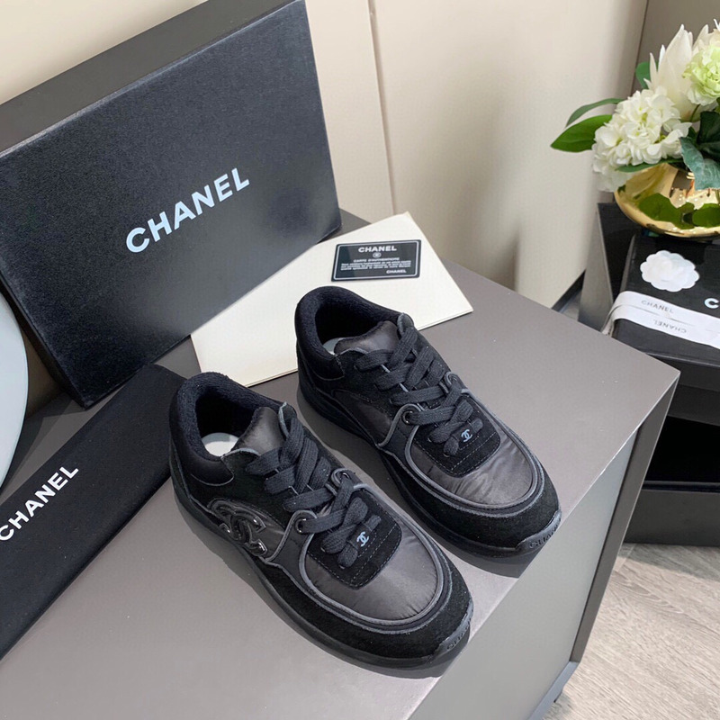 Ch*el low top trainer black