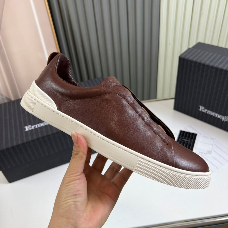 Ermenegildo Zegna Coffee DEERSKIN TRIPLE STITCH™ LOW TOP SNEAKERS
