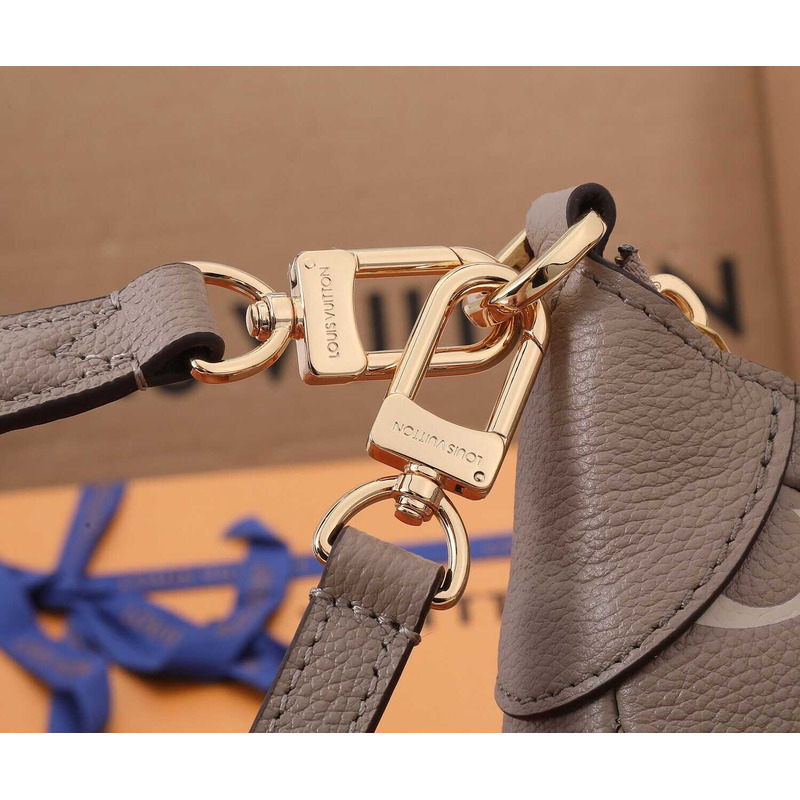 l**is V*t*n bagatelle empreinte leather dove grey and cream
