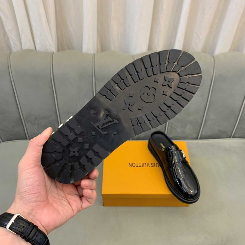 l**is V*t*n sabot confort loafers in black