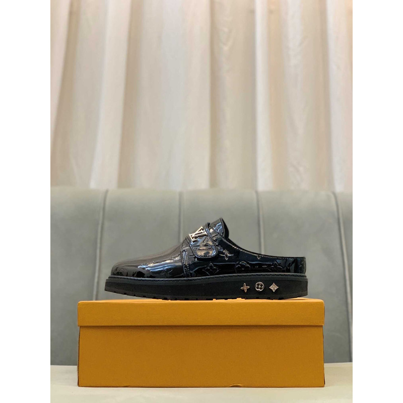 l**is V*t*n sabot confort loafers in black