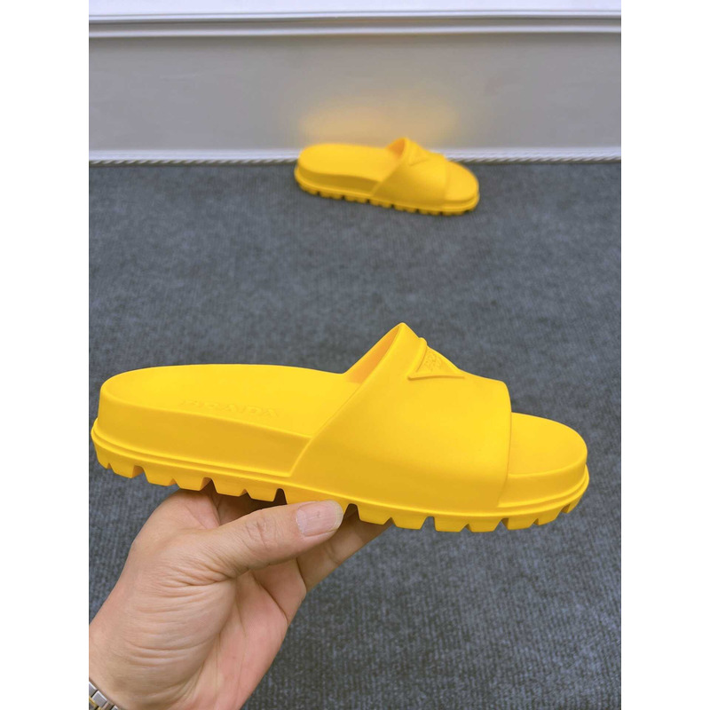 Pra*a rubber slides yellow