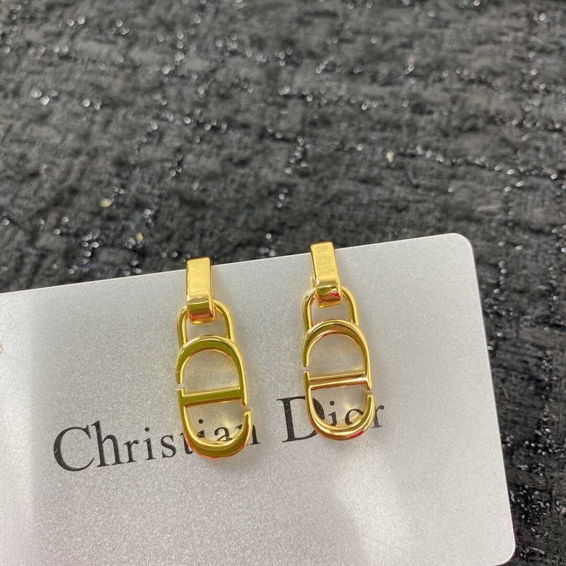 D*or cd earings gold