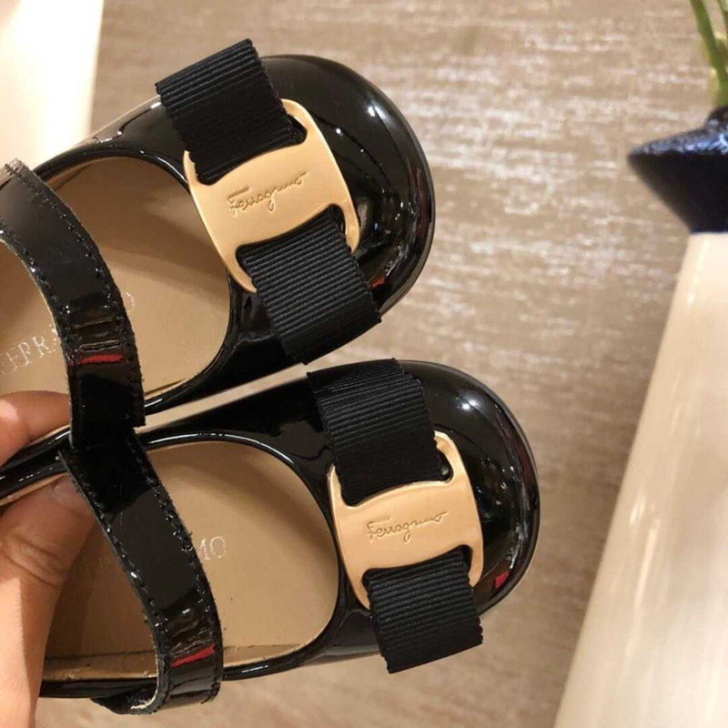 Ferragamo Kids Flat Shoes Black