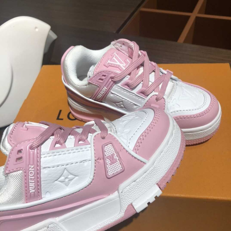 l**is V*t*n kids trainer line sneakers pink