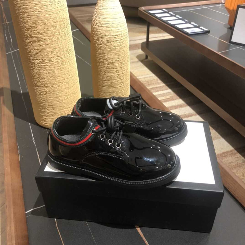 G*u*i kids leather shoes
