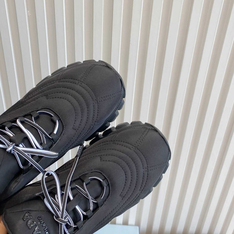 Pra*a lace up platform sneakers black